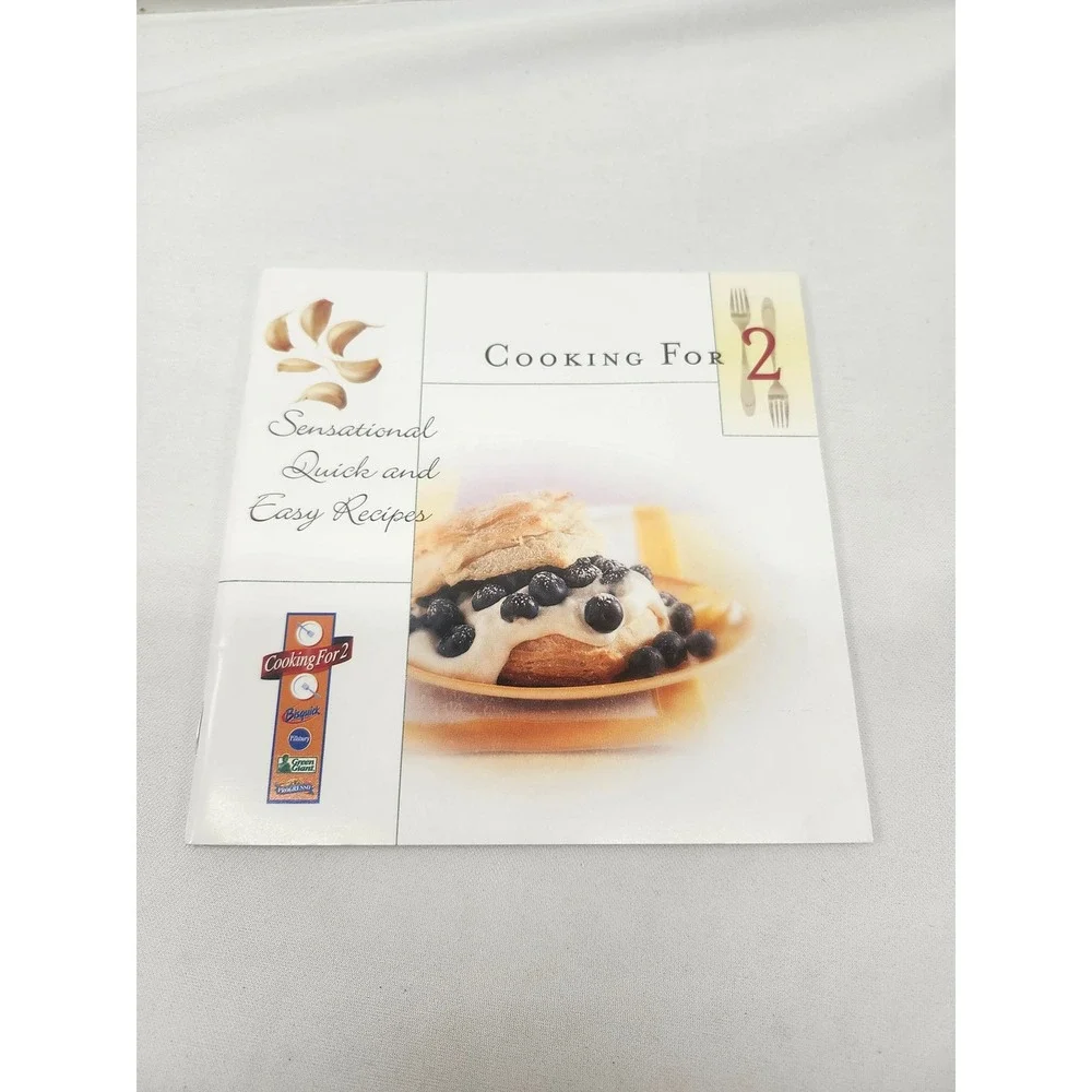 Vintage Pillsbury Cooking For 2 Recipe Magazine Doughboy 2005 Quick Easy Meals